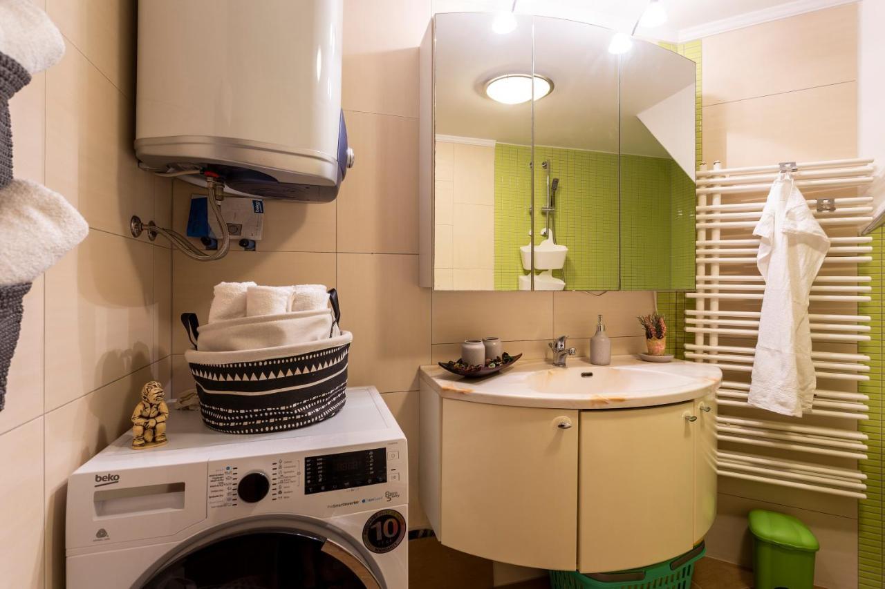 Apartman Ember Пула Екстериор снимка